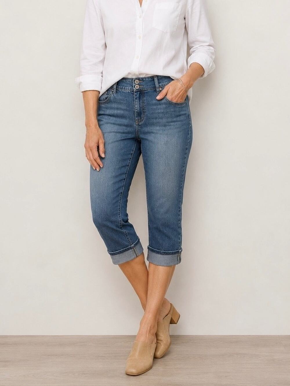 Chico’s Platinum Denim Cropped Capri Jeans Womens Size 0 Blue Cuffed Stretch